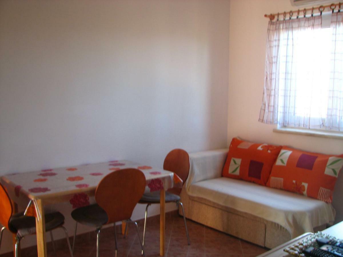 Miro Apartmani Murter Exterior foto
