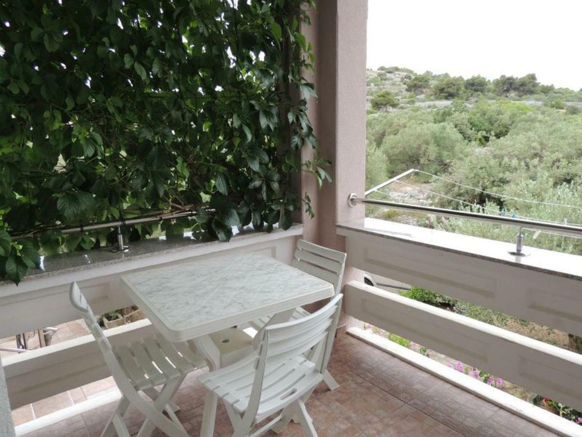 Miro Apartmani Murter Exterior foto